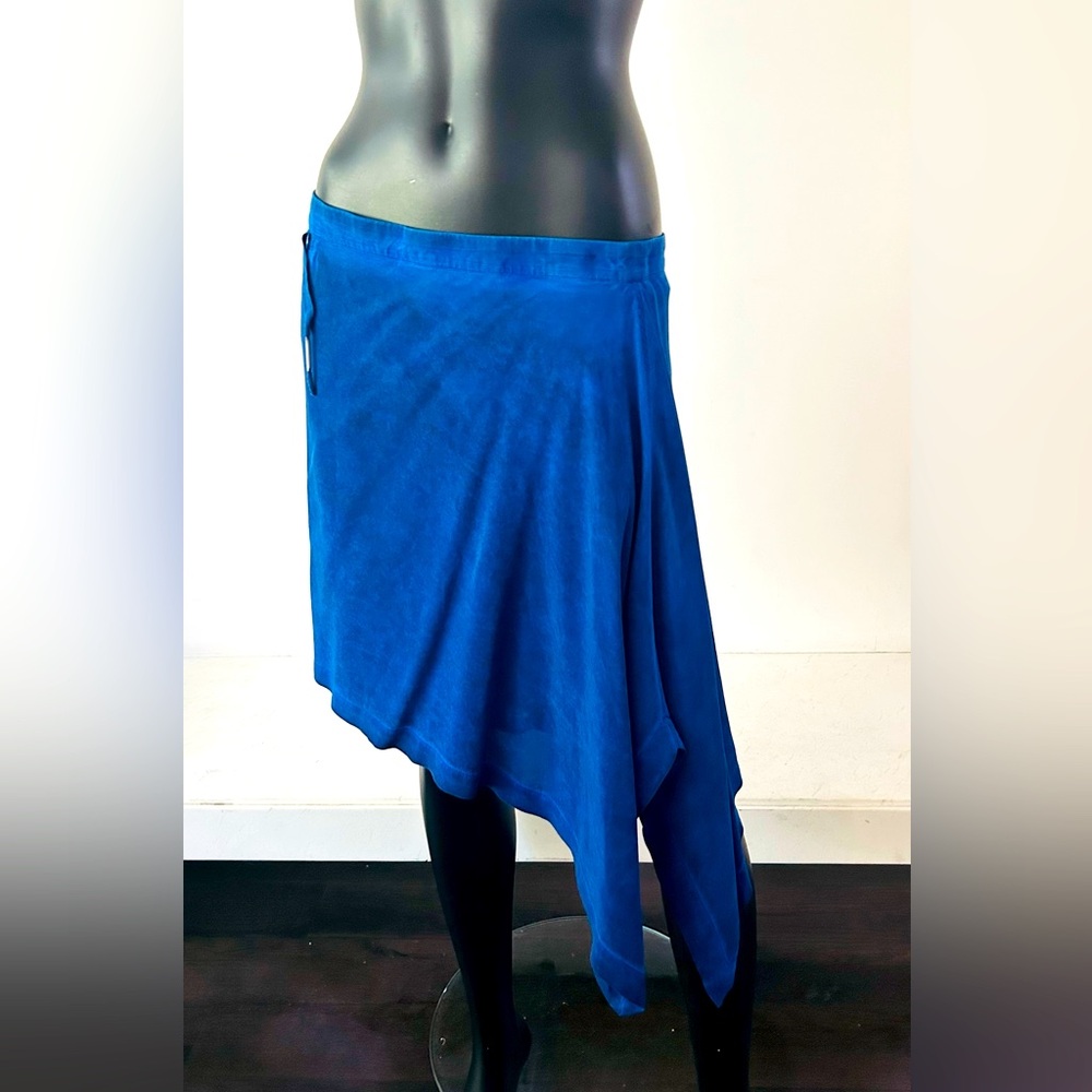 Beautiful blue Damir Doma silk blend asymmetrical skirt. Medium.
